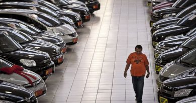 Covid-19 deve mudar formas de comprar carros em concessionárias Covid-19 deve mudar formas de comprar carros em concessionárias