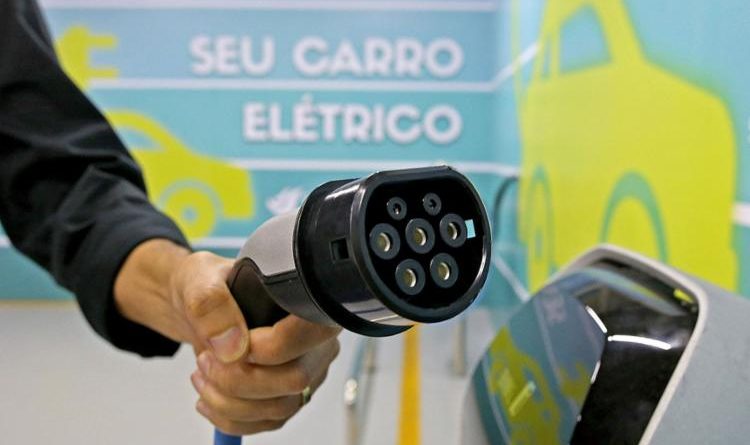 Carros elétricos responderão ​​por mais da metade das vendas de veículos leves em 2026, diz BCG. No Brasil, estimativa aponta para uma evolução mais gradual