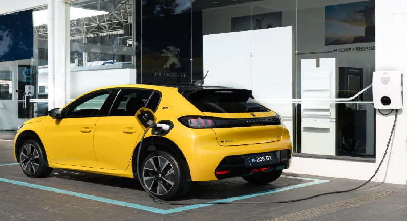 Serviço de compartilhamento ganha novo modelo. serviço de compartilhamento de veículos elétricos (car sharing) da Peugeot
