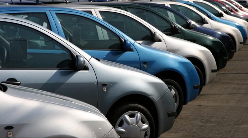 Venda de carros aumenta 8,57% no 1º mês de programa de incentivo do governo. Em junho foram licenciados 179,6 mil carros e comerciais leves, um aumento