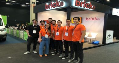 Brick Seguros apresenta soluções para as locadoras. Sobre as soluções da empresa  para o setor de locadoras, no 18º Fórum