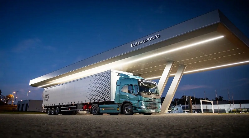 Volvo já negocia seus caminhões elétricos pesados no Brasil. Veículos serão locados à Reiter Log, por meio da Locadora Volvo