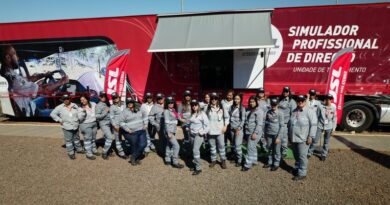 JSL supera 250 contratações de motoristas de veículos pesados com programa de formação feminina