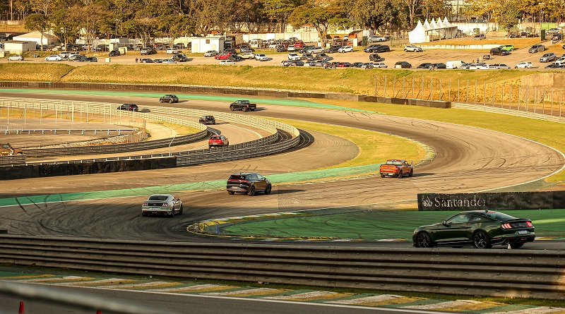 Festival Interlagos 2024 bate recorde de público,  de tests drives e confirma datas de 2025. Considerado o maior evento de experiência...