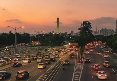 Corridas por aplicativos disparam 137% em São Paulo Crescimento e integração de tecnologia consolidam novo padrão de deslocamento nas capitais do Sudeste
