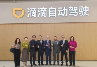 Governo visita centro de veículos elétricos e autônomos de empresa dona da 99 na China Encontro aconteceu na sede da DiDi, em Pequim; país é líder mundial em carros elétricos e autônomos e a empresa é uma das pioneiras