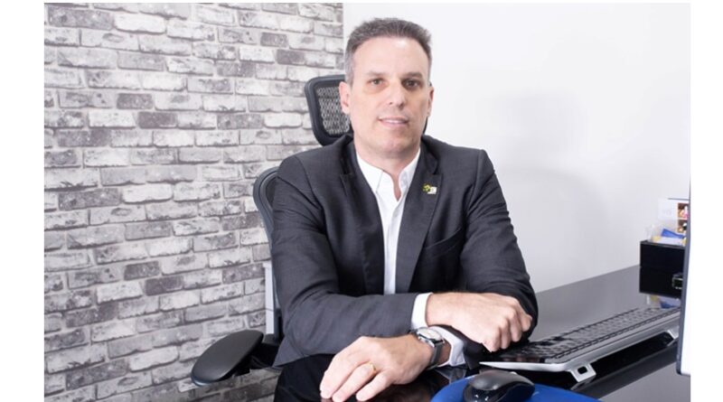 Ituran Brasil e Zurich Seguros firmam parceria para ampliar a oferta de apólices veiculares Linha Ituran com Seguro agora contará com opções da Zurich na oferta de seguros para automóveis e motos