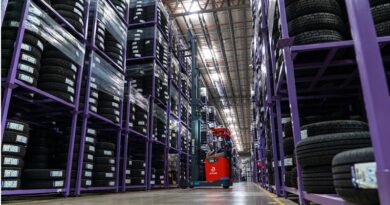 Armac e Cantu focam em eficiência energética com empilhadeiras de energia limpa Locadora de máquinas e empresa de soluções em pneus estão juntas em operações em sete estados