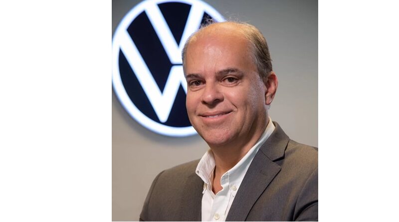VW Caminhões e Ônibus tem novo Vice-Presidente de Produção e Logística A partir de 1º de julho de 2025, Adolpho Bastos será o novo vice-presidente de Produção e Logística da Volkswagen Caminhões e Ônibus.