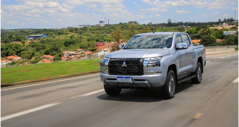 Mitsubishi Motors cresce 26,9% em emplacamentos no primeiro semestre de 2025  Marca dos três diamantes emplacou 13.368 unidades entre janeiro e junho deste ano