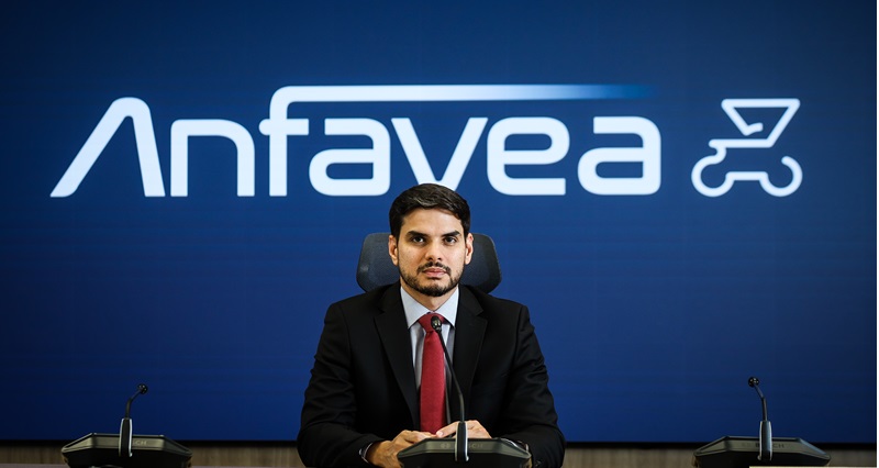 Anfavea e Sinfavea anunciam nova diretoria para reforçar gestão do Presidente Igor Calvet Igor Calvet conta agora com reforço em sua gestão à frente da Entidade.