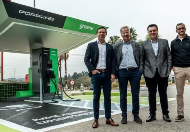 GreenV e Porsche investirão R$ 70 milhões em rede de carregadores ultrarrápidos no Brasil. Novas estações terão pontos exclusivos para carros da Porsche e para veículos eletrificados de outras marcas