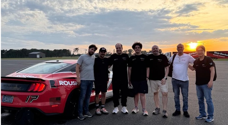 IturanMob e Griiip anunciam parceria global para fornecer telemetria em tempo real, insights com IA para pilotos de corrida e track days de todos os níveis