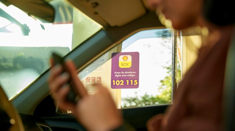 Parceria Shell Box e Localiza Meoo garante 1 ano de desconto em combustível para novos assinantes. Clientes do Shell Box Clube que assinarem Localiza Meoo ganham R$ 130 por mês em cupons de abastecimento durante um ano