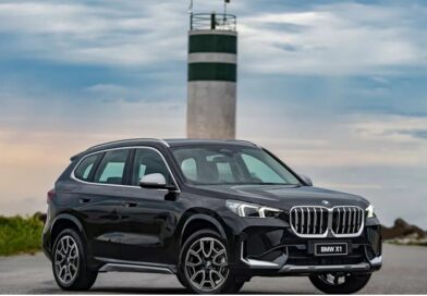 Participação feminina cresce na assinatura de veículos e amplia presença no segmento premium, com avanço do interesse por SUVs e foco no custo-benefício.