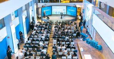 Auto Summit 2026 debate digitalização e crédito no setor automotivo e aponta integração tecnológica e ampliação do financiamento como fatores para modernizar o mercado.