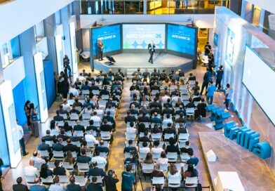 Auto Summit 2026 debate digitalização e crédito no setor automotivo e aponta integração tecnológica e ampliação do financiamento como fatores para modernizar o mercado.