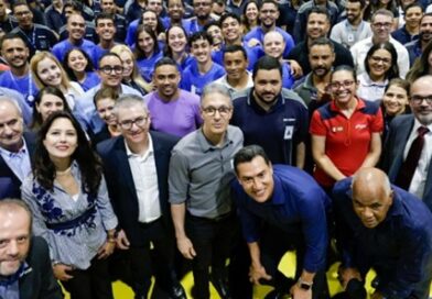 Iveco anuncia investimento de R$ 1 bilhão em Minas Gerais para modernizar o complexo industrial de Sete Lagoas e desenvolver novos veículos até 2028.