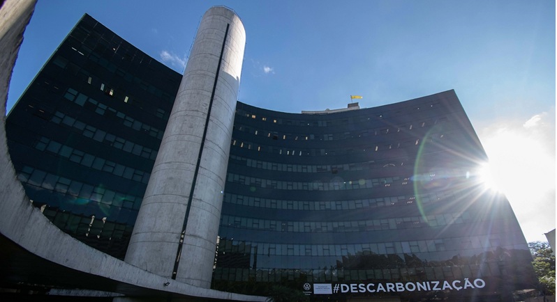 VWFS amplia FIDC Driver Brasil 6 para R$ 2,2 bilhões. Operação amplia capacidade de funding e sustenta crescimento da carteira no Brasil