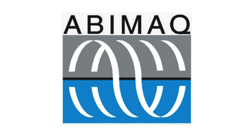 Consumo de máquinas cresce em março, com alta nas importações e avanço da capacidade instalada
