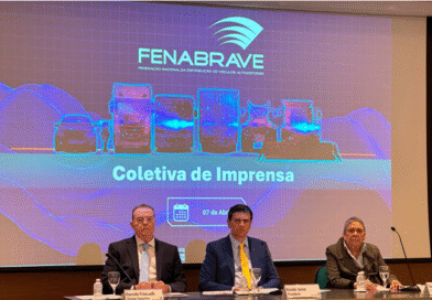 Emplacamentos crescem no 1T26 e registram o 3º melhor acumulado da série histórica. Mercado de veículos registra forte expansão, com todos os segmentos registrando evolução sobre fevereiro.