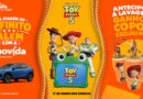 Movida lança ação inspirada em Toy Story 5 e oferece copos colecionáveis aos clientes. Ação promocional acontece entre julho e agosto, leva ambientação temática às lojas e reforça a estratégia da locadora de investir em experiências para os clientes.