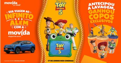 Movida lança ação inspirada em Toy Story 5 e oferece copos colecionáveis aos clientes. Ação promocional acontece entre julho e agosto, leva ambientação temática às lojas e reforça a estratégia da locadora de investir em experiências para os clientes.