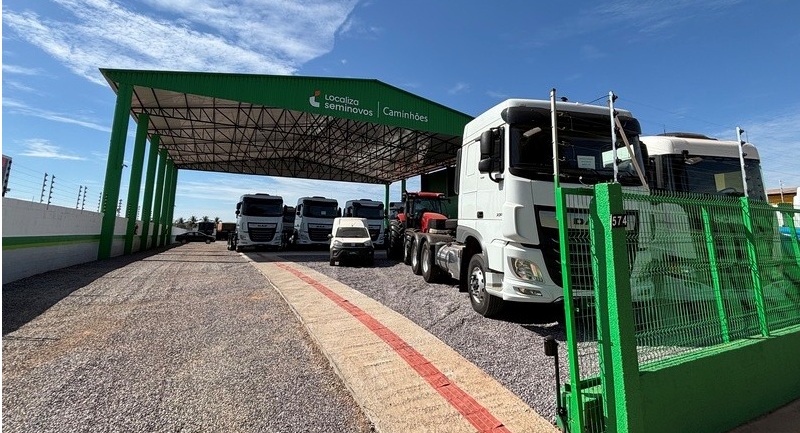 Localiza amplia venda de caminhões seminovos para o Centro-Oeste com nova unidade em Sinop (MT), voltada ao atendimento da demanda logística do agronegócio.