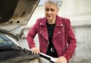 Mulheres 50+ impulsionam busca por conhecimento sobre manutenção automotiva. Com o crescimento do número de mulheres responsáveis pelos lares e pelos próprios veículos, aumenta a procura por cursos de mecânica básica e por mais autonomia na manutenção dos automóveis.