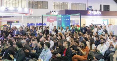 ExpoFenabrave 2026 destaca soluções para concessionárias e espera mais de 9 mil participantes.  A ExpoFenabrave 2026 reunirá cerca de 200 expositores e 50 startups entre os dias 17 e 19 de agosto