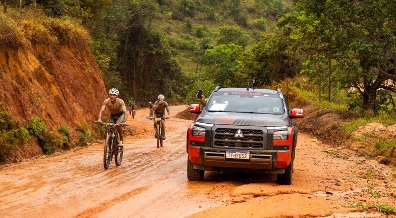Provas de MTB e ciclismo reúnem atletas amadores de todo o país e contam com o apoio da marca dos três diamantes . Patrocinados pela Mitsubishi Motors, Brasil Ride e Giro d'Italia realizam etapas neste fim de semana