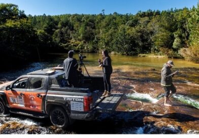 Sertões Petrobras 2026: Mitsubishi Motors demonstra a força das frotas 4x4 no maior rally das Américas. Com 75 veículos atuando no suporte operacional e presença majoritária no grid, montadora destaca a robustez e versatilidade do portfólio utilitário em terrenos extremos.
