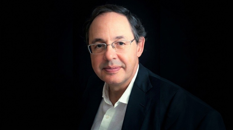 Eduardo Giannetti confirmado na EXPO ABLA 2026. Economista estará ao lado de Marco Antonio Jacob Caruso, do Santander Brasil, em painel mediado por Daniel Rittner, da CNN Brasil, sobre os cenários econômico, político e automotivo