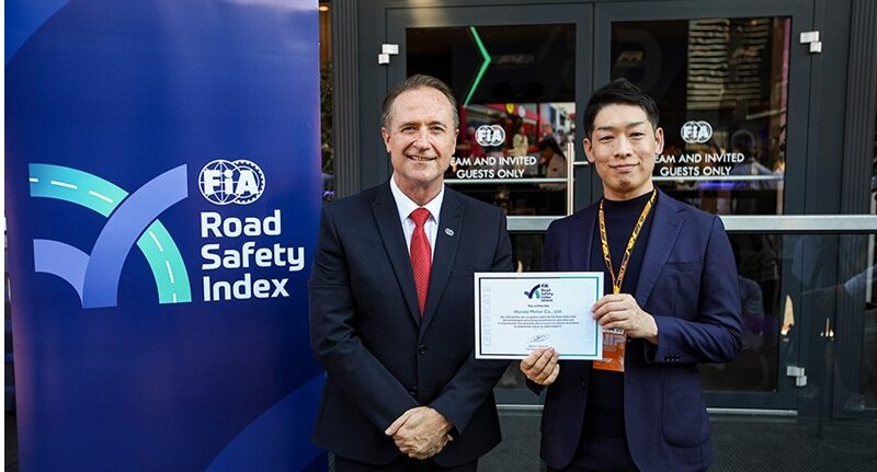 Honda recebe 5 estrelas em índice de segurança viária. Se tornou a primeira empresa do mundo a receber cinco estrelas no FIA Road Safety Index. O reconhecimento foi concedido na categoria de produtos e serviços.
