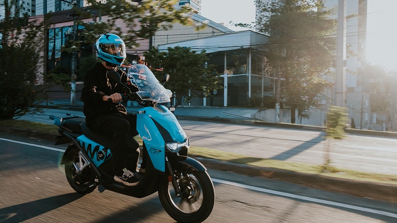 VAMMO lança modelo de locação com opção de compra. VAMMO Conquista permite alugar moto elétrica por 36 meses e comprar o veículo sem análise de crédito